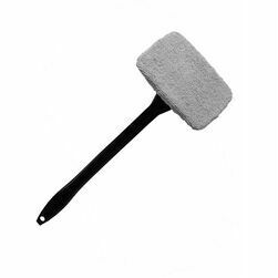 mikroskiedras-logu-slaucisanas-lupatina-ar-turetaju-un-katu