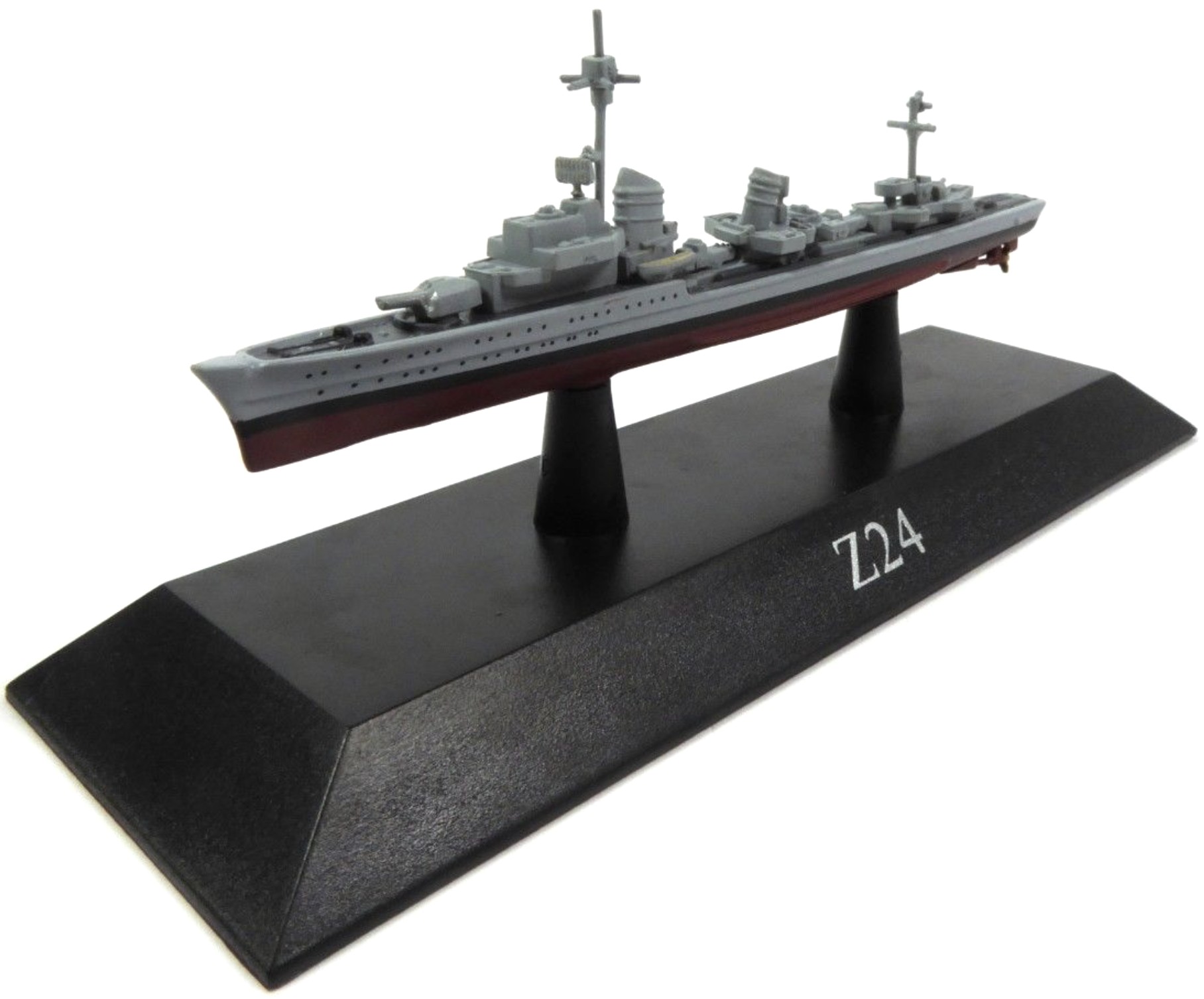 Modelīši - Kuģis Z24 Destroyer, 1943