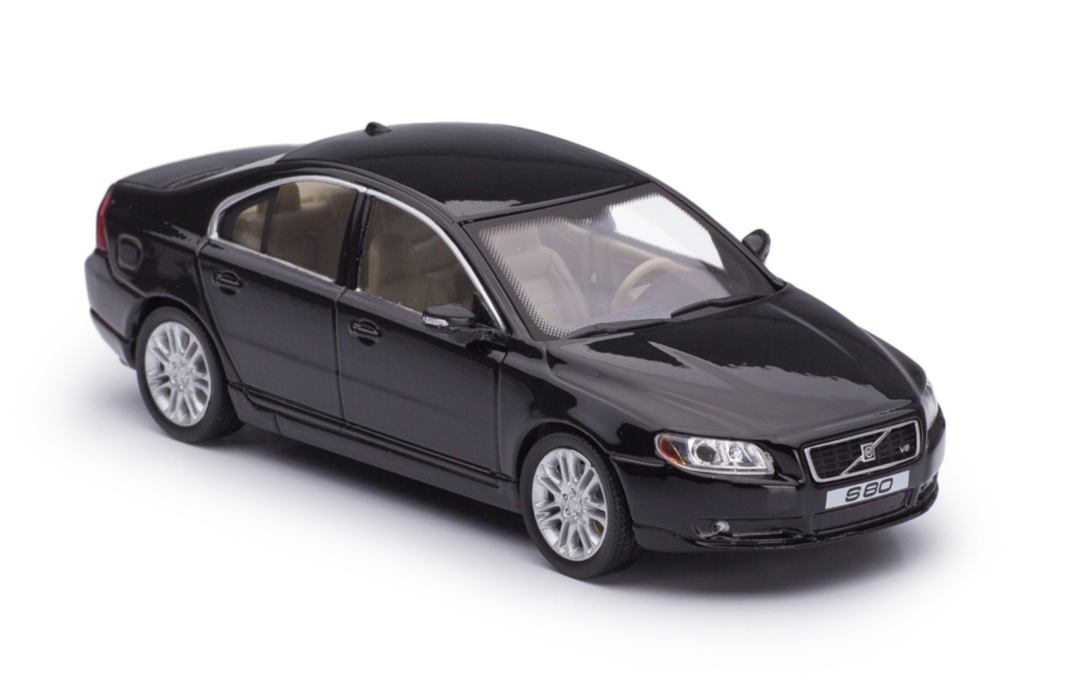 Modelīši - Volvo S80, 2006, Cararama