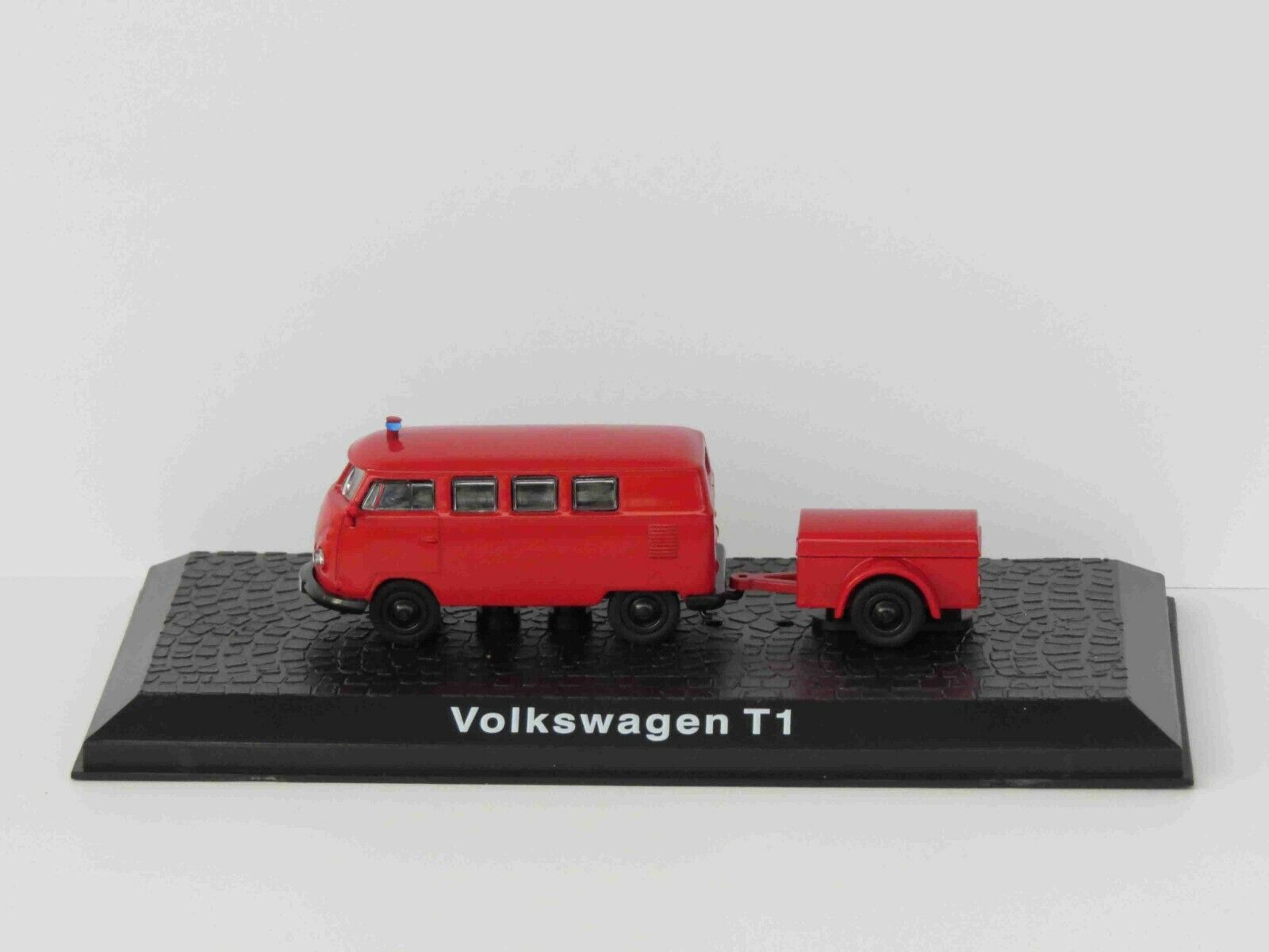 Modelīši - VW T1 ugunsdzēsēju, 1:72